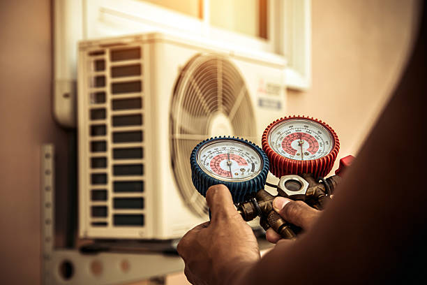 Professional Hvac technician working in Eldorado, OH